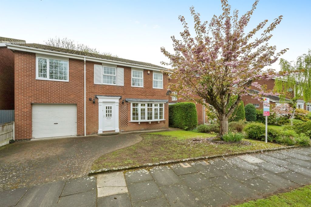Property photo 1 of 17