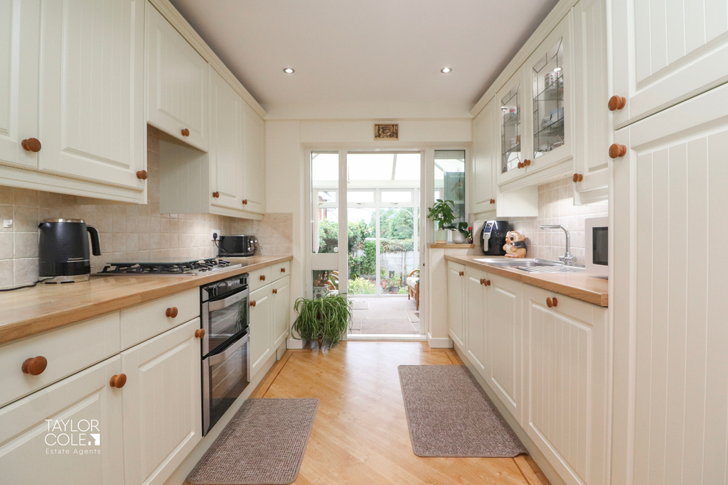 Property photo 2 of 24 6