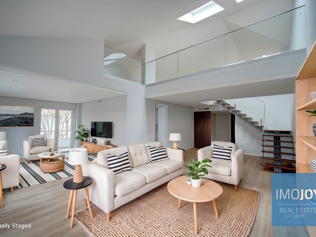 Property photo 1 of 38 Fantastic 3 +1 Duplex Apartment In Carcavelos