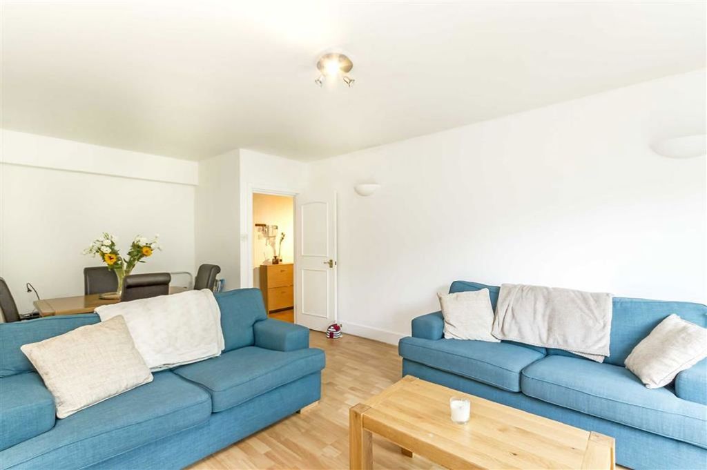 Property photo 3 of 8