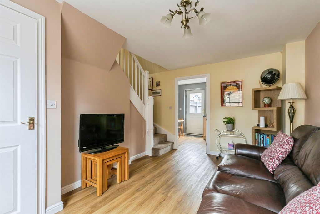 Property photo 3 of 15