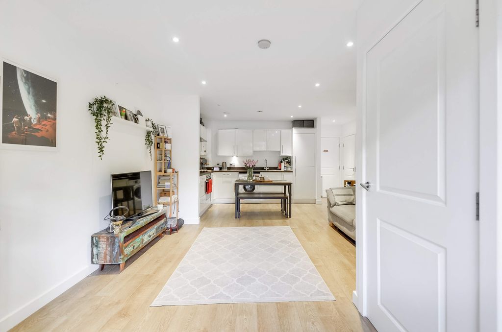 Property photo 2 of 25 Open Plan Living Area_Pic_ (3).Jpg