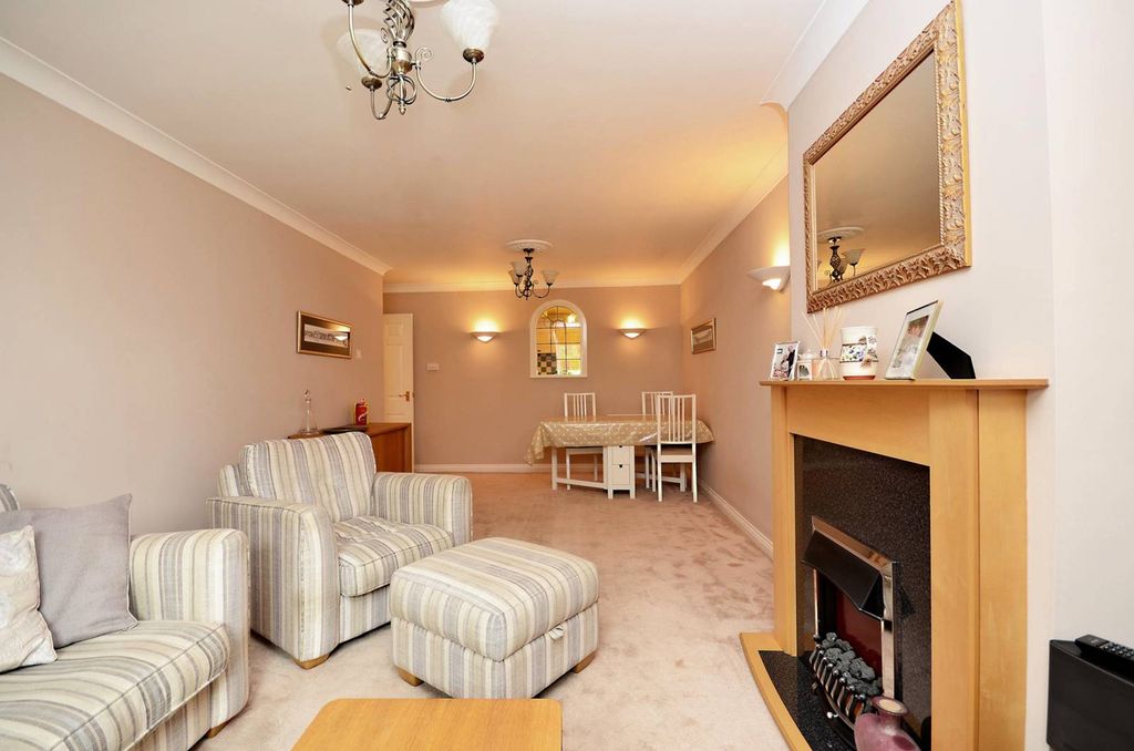 Property photo 2 of 5