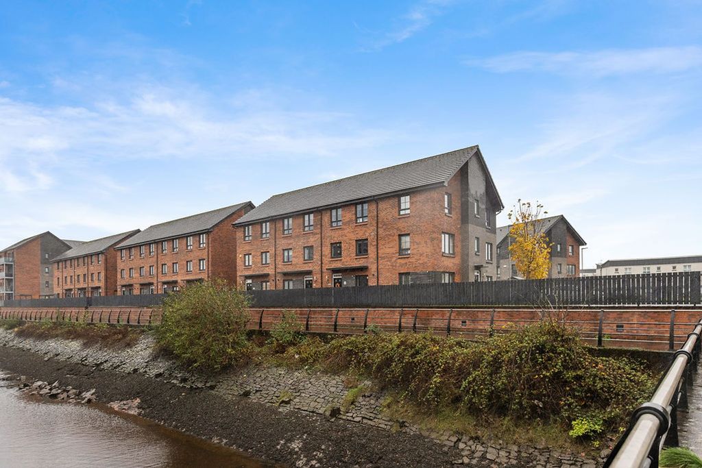 Property photo 1 of 29