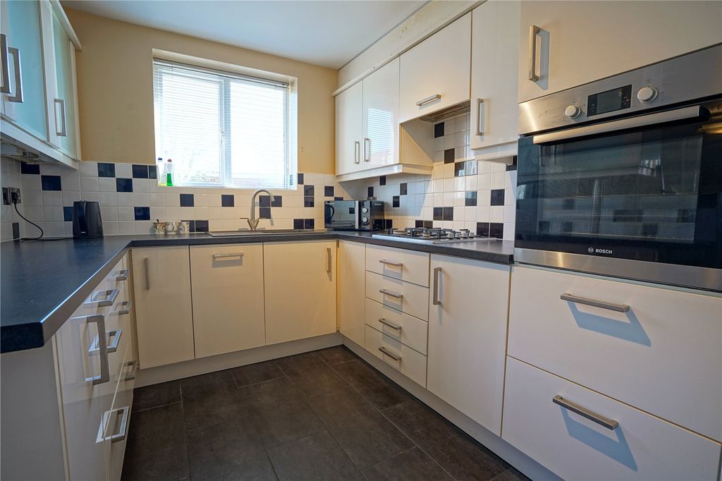 Property photo 3 of 11 Picture No. 21
