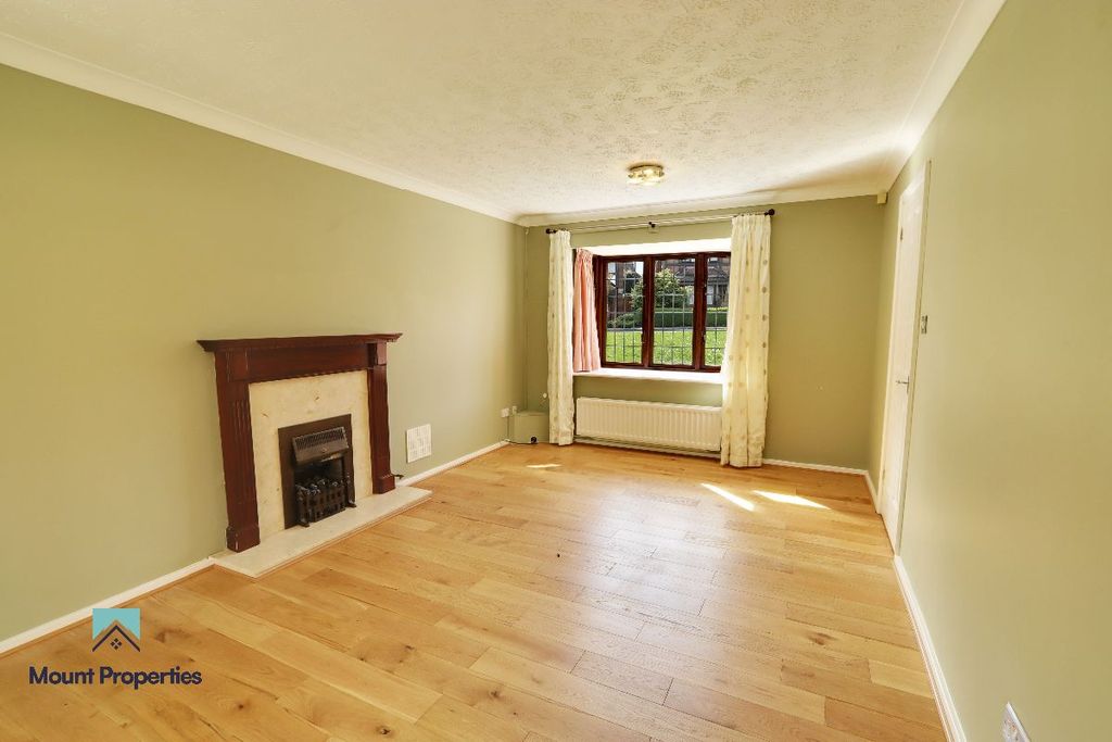 Property photo 3 of 21