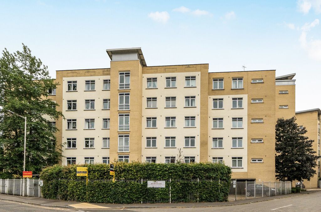Property photo 2 of 21 1470158-21-6A1Db6...