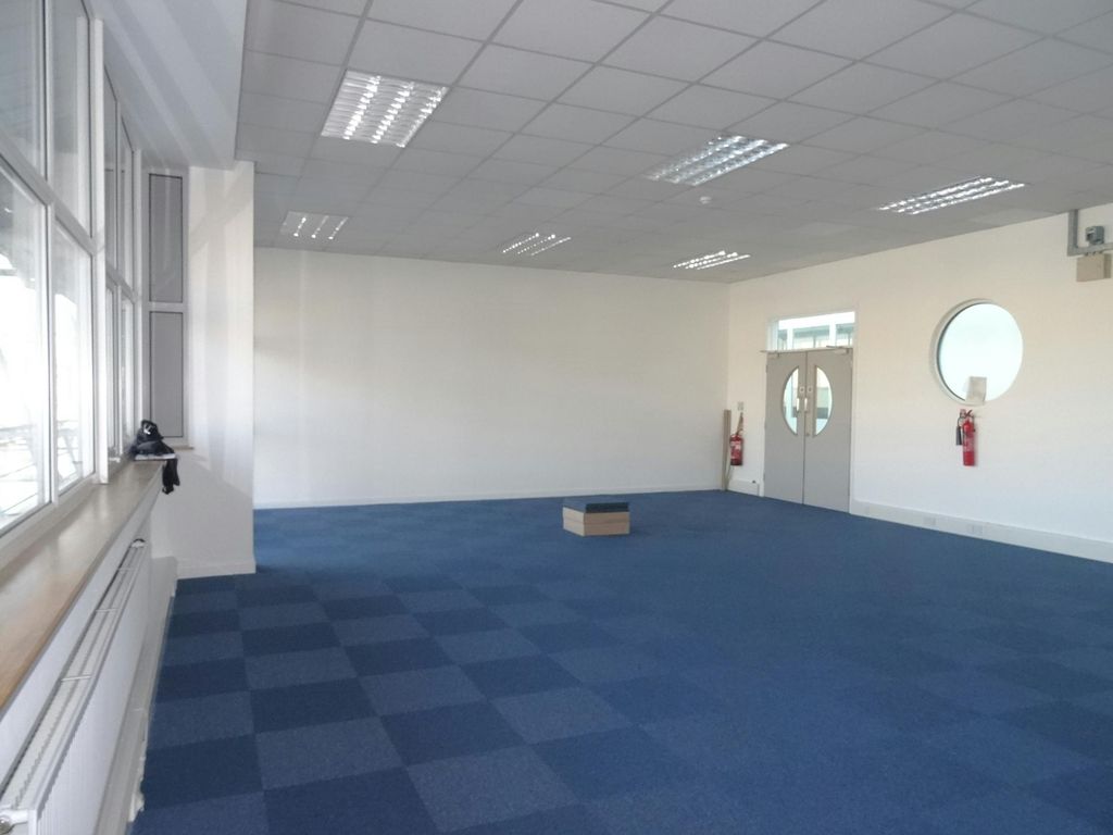 Property photo 3 of 8 Dsc04112.Jpg