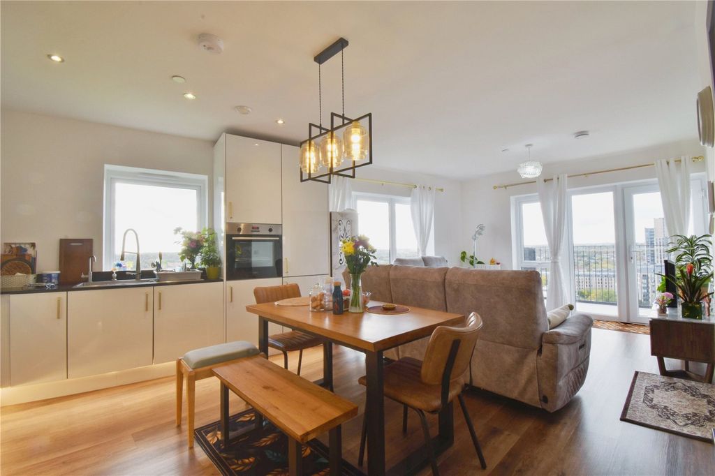 Property photo 2 of 12 Picture No. 03