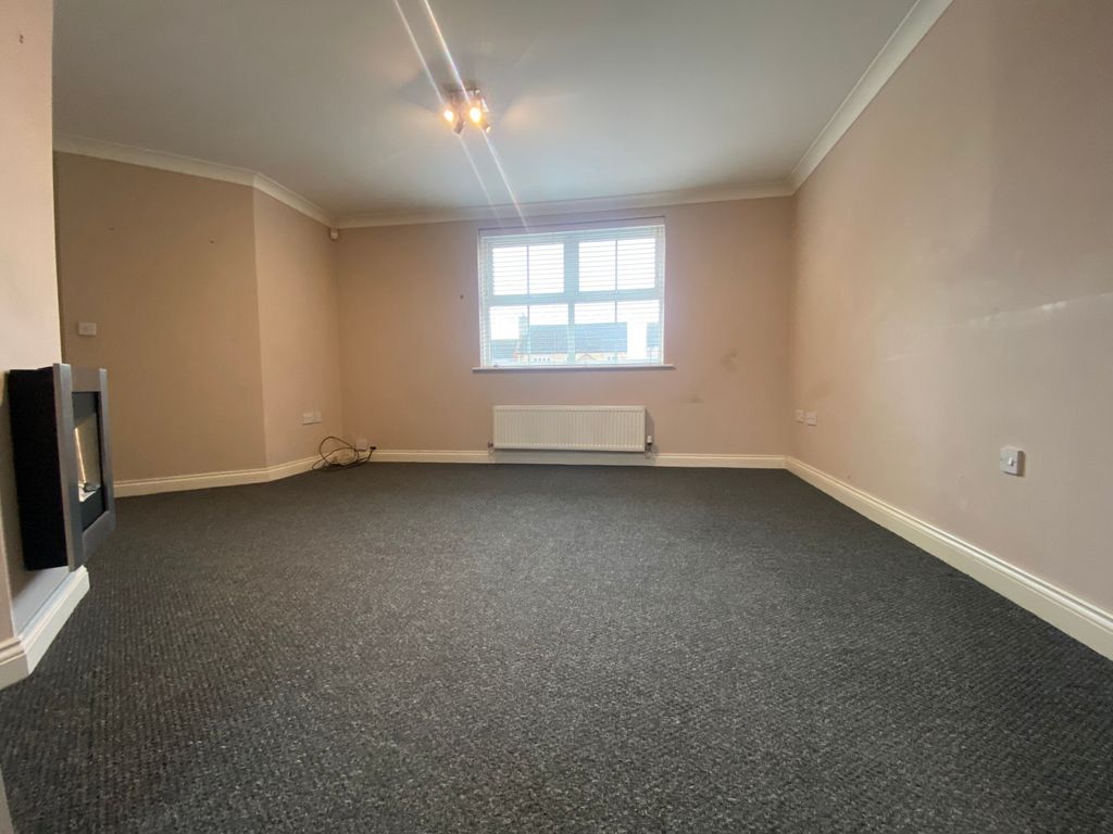 Property photo 3 of 11 Photo 6