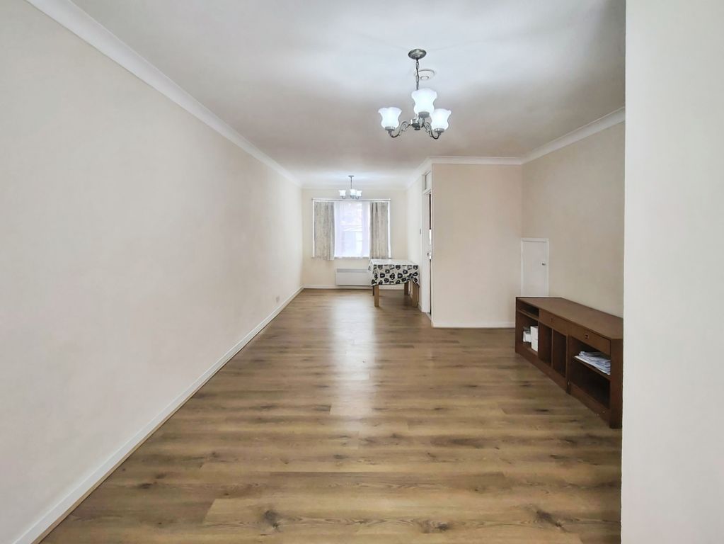 Property photo 1 of 11 Pbox-Img.Jpg