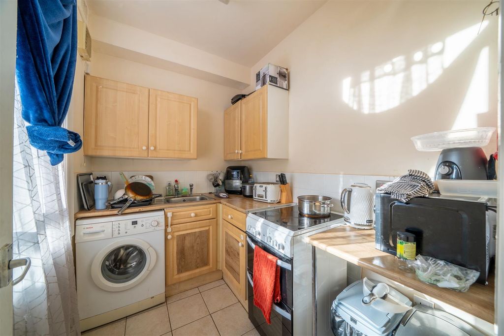 Additional image 14 of 10 bed flat for saleBeech Avenue, New Basford NG7
