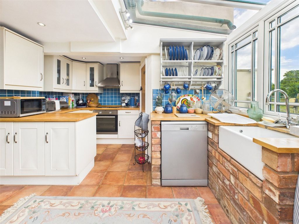 Property photo 3 of 25 Picture No. 22