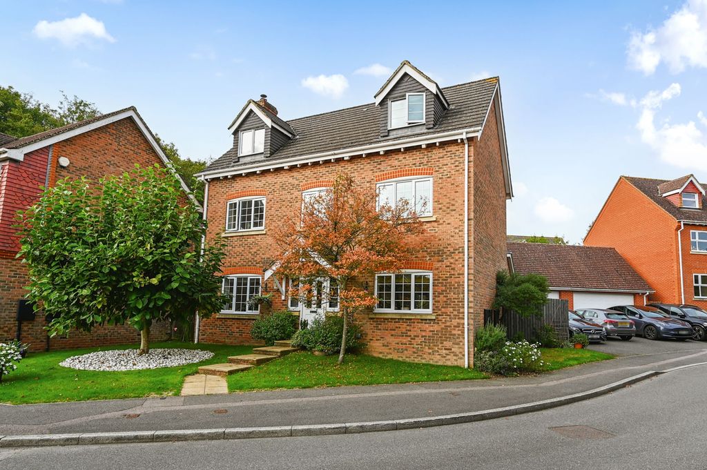 Property photo 1 of 34