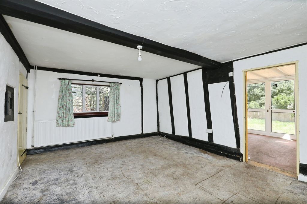 Property photo 2 of 25