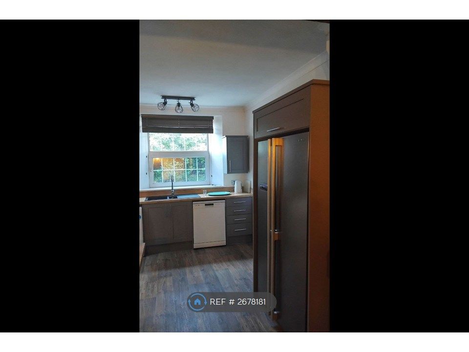 Property photo 3 of 16 Kitchen