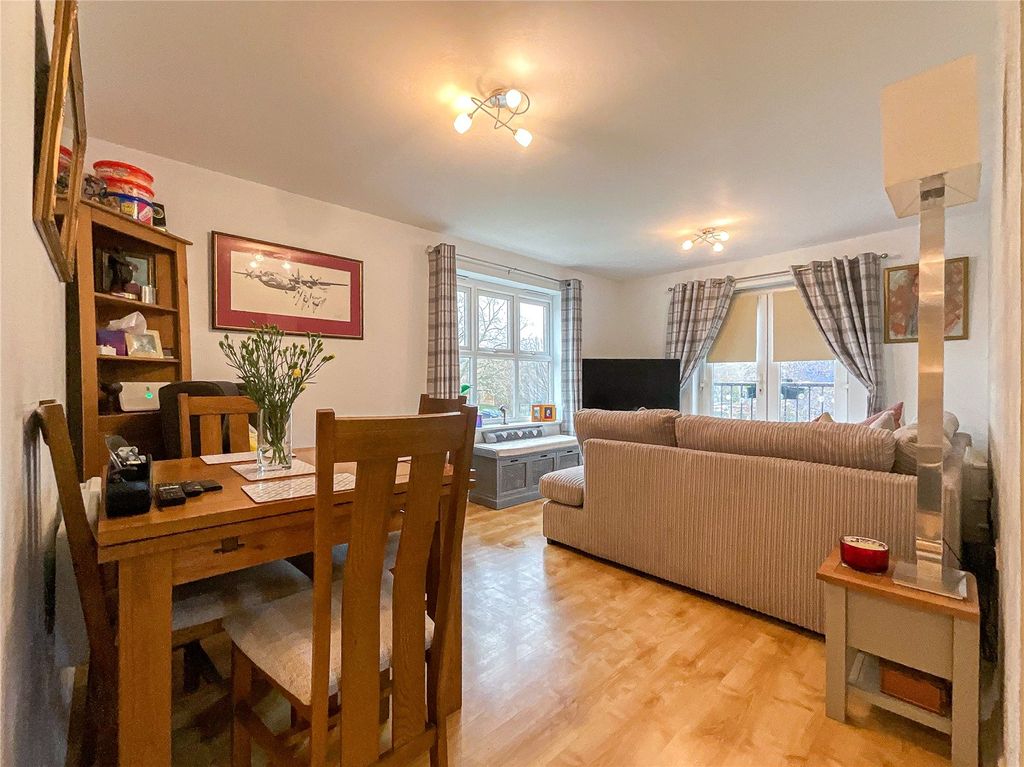 Property photo 2 of 10 Picture No. 09