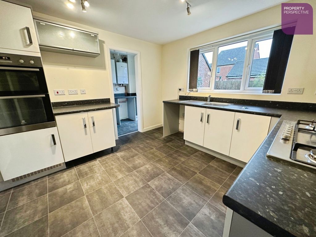 Property photo 3 of 16 Pbox-Img.Jpg