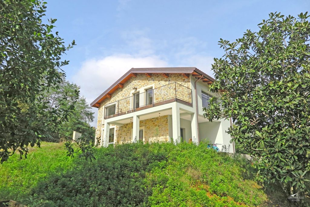 Property photo 1 of 48