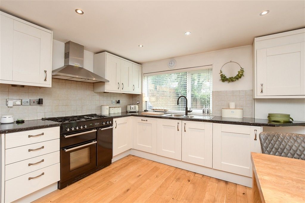 Property photo 1 of 12 Kitchen/Dining Area