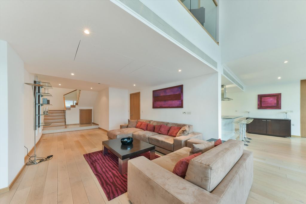 Property photo 1 of 12 Image