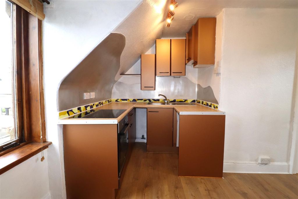 Additional image 11 of 1 bed flat for sale3 Bales Buildings, Argyle Street, Inverness IV2
