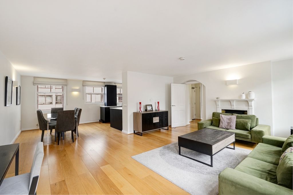 Property photo 3 of 13 Jll