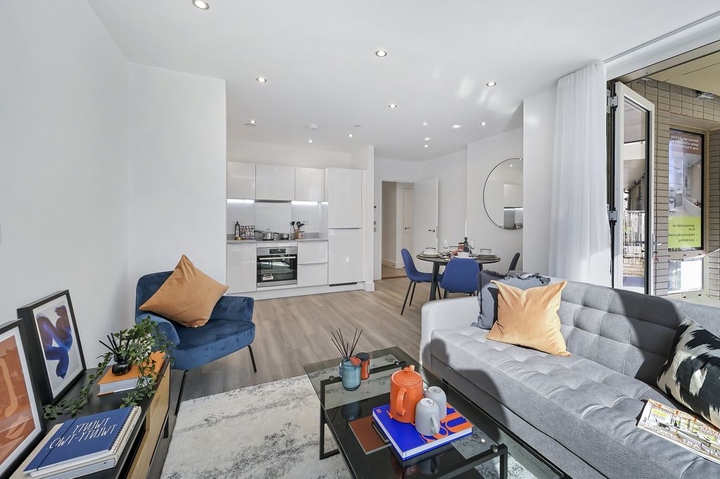 Property photo 1 of 13