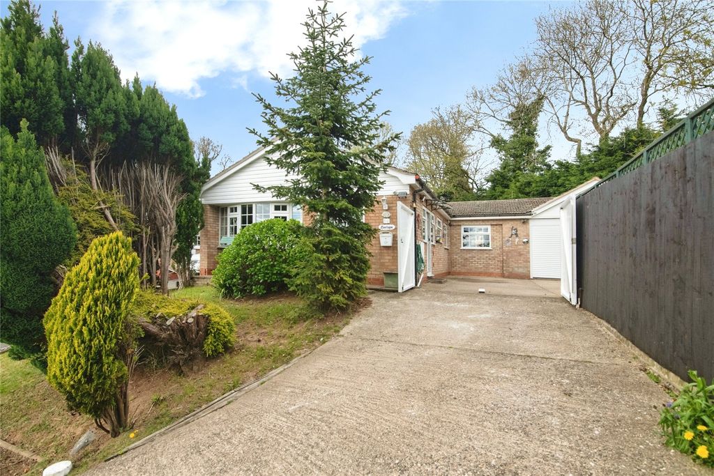 Property photo 1 of 24 Picture No. 03