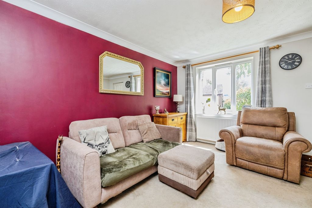 Property photo 3 of 17