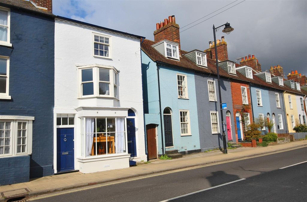 Property photo 1 of 10 3A Southampton Road.Jpg