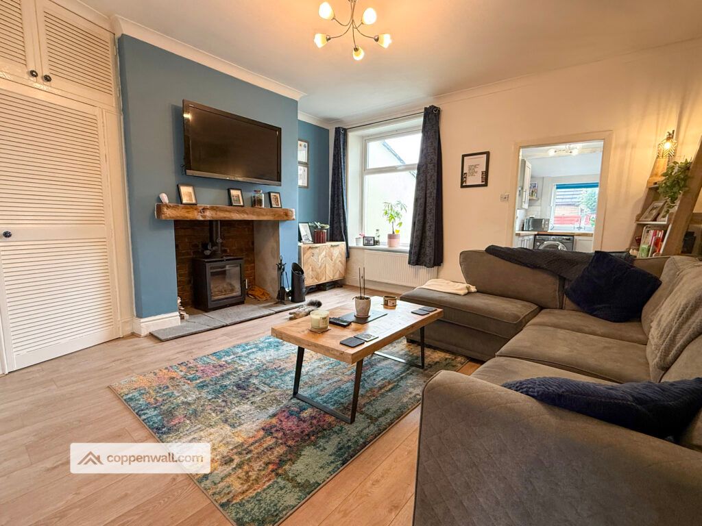 Property photo 1 of 32
