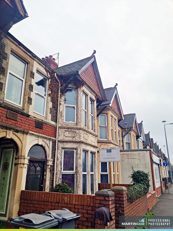 Property photo 2 of 17