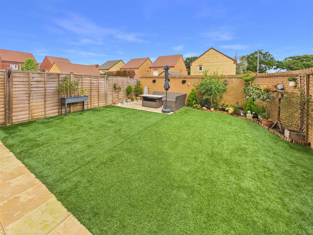 Property photo 3 of 17