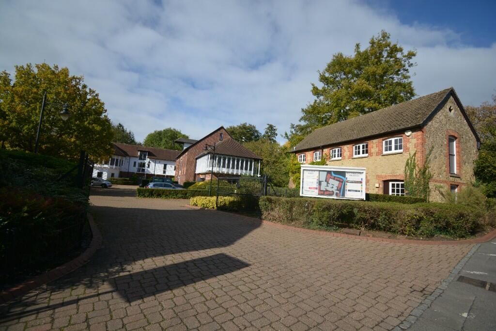 Property photo 2 of 8