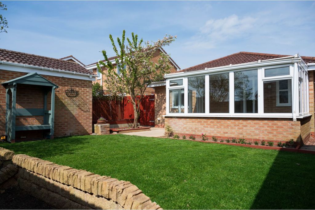 Property photo 3 of 18