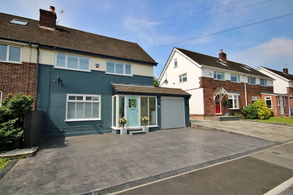 Property photo 1 of 29