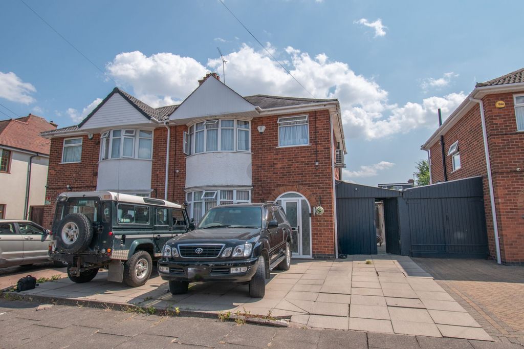 Property photo 1 of 14