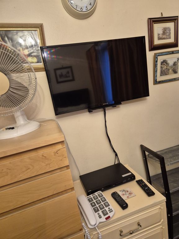 Property photo 2 of 6