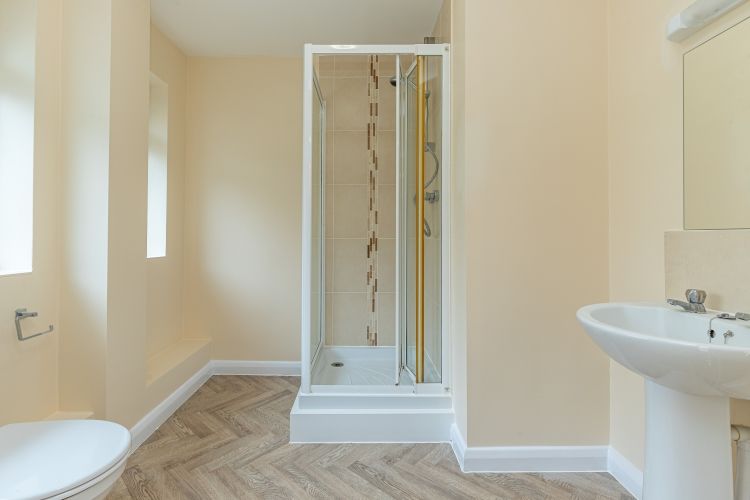Property photo 3 of 6 267302