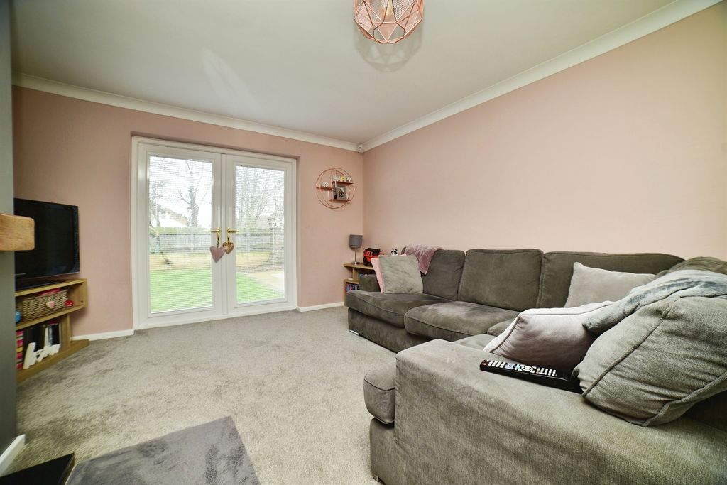 Property photo 3 of 14