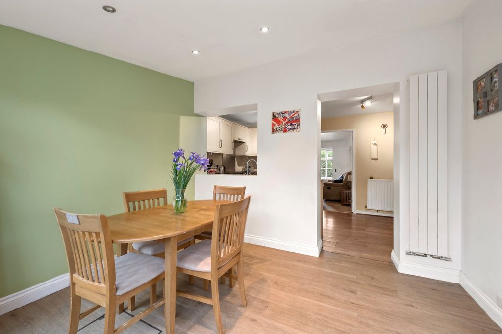 Property photo 3 of 13