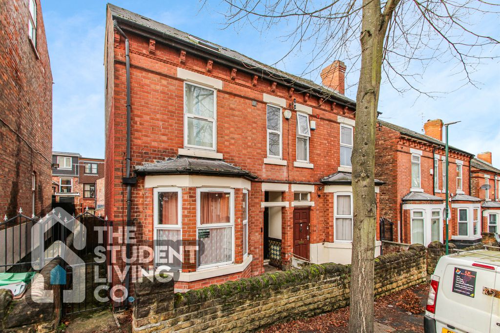 Property photo 1 of 24