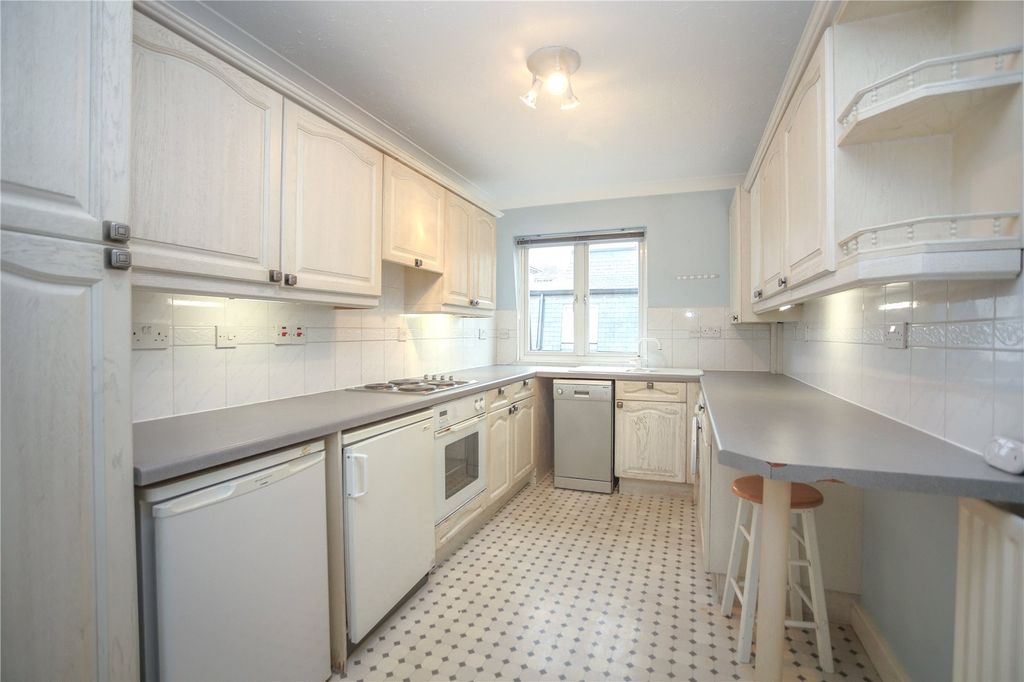 Property photo 3 of 11 Picture No. 17