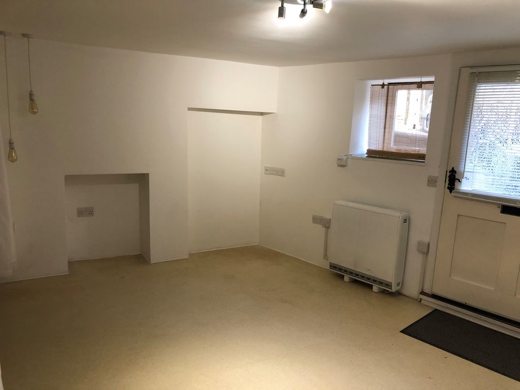 Property photo 2 of 8 Photo 14