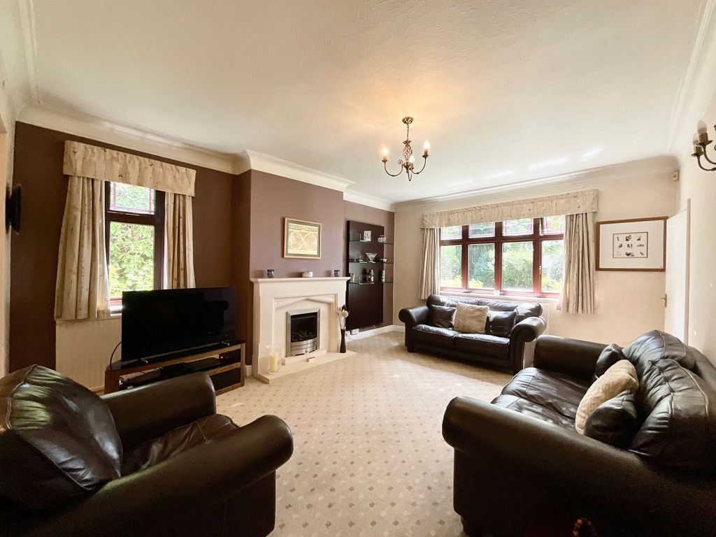 Property photo 2 of 44