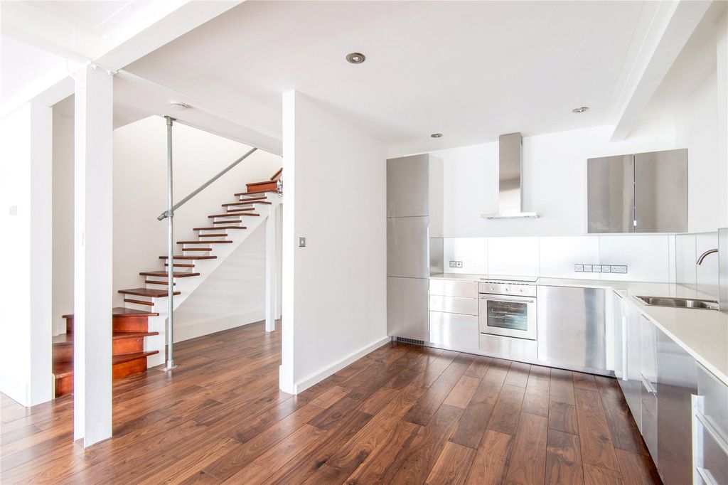 Property photo 3 of 18 Picture No. 20