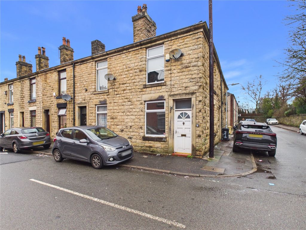 Property photo 1 of 5 Picture No. 16