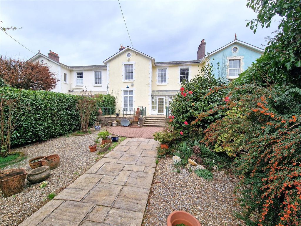 Property photo 2 of 28 Front 2.Jpg