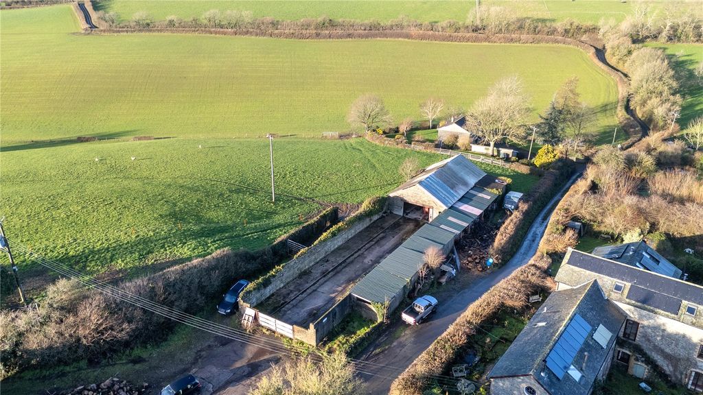 Property photo 3 of 6 Picture 3